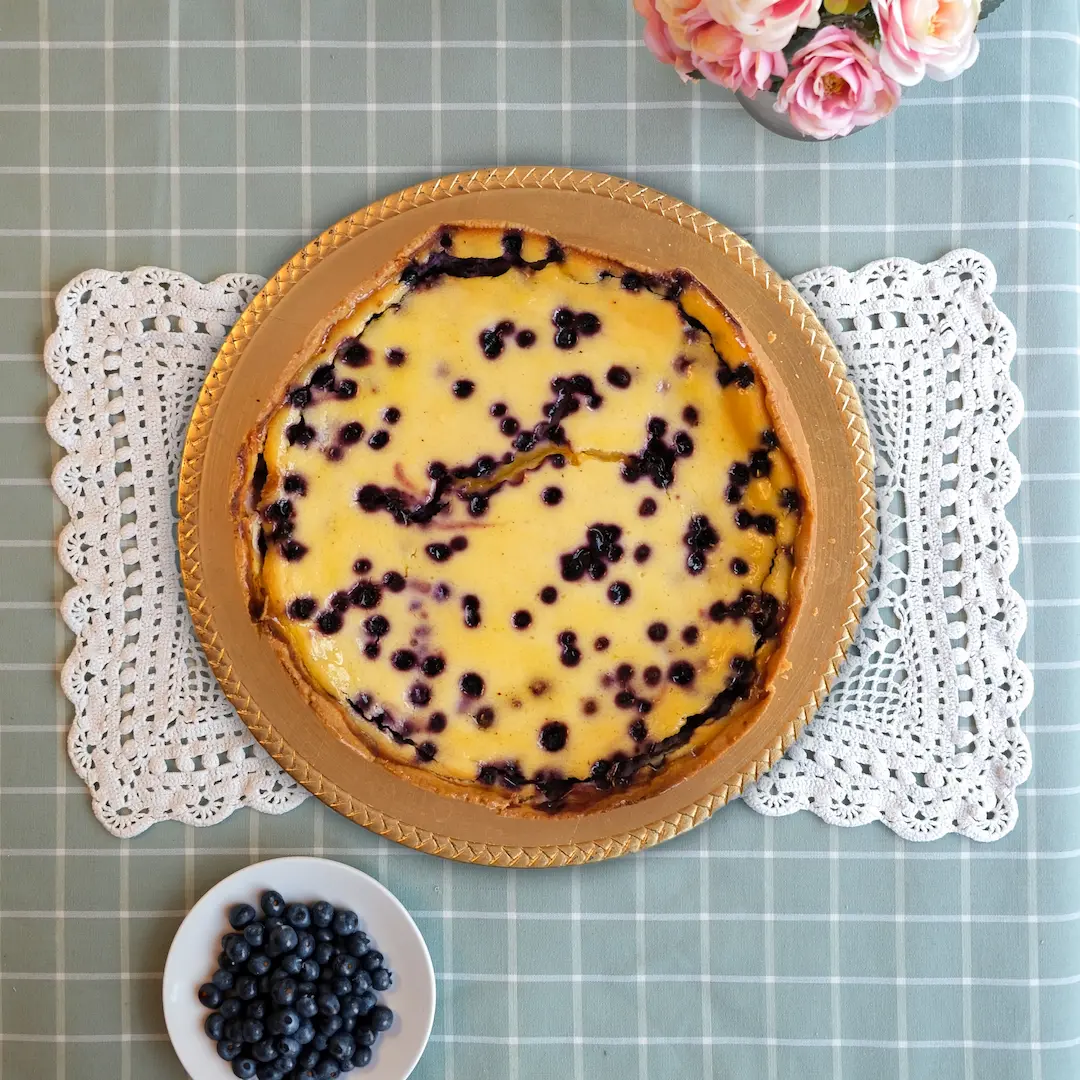 Käsekuchen mit Heidelbeeren von Oma Anna Groß