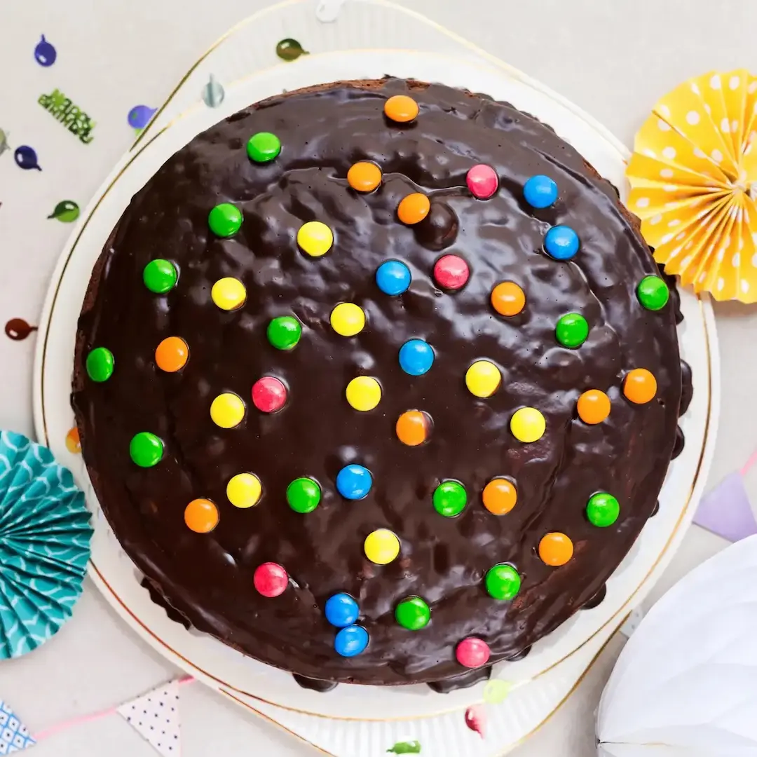 Schokokuchen mit Schokolinsen von Oma Monika Groß